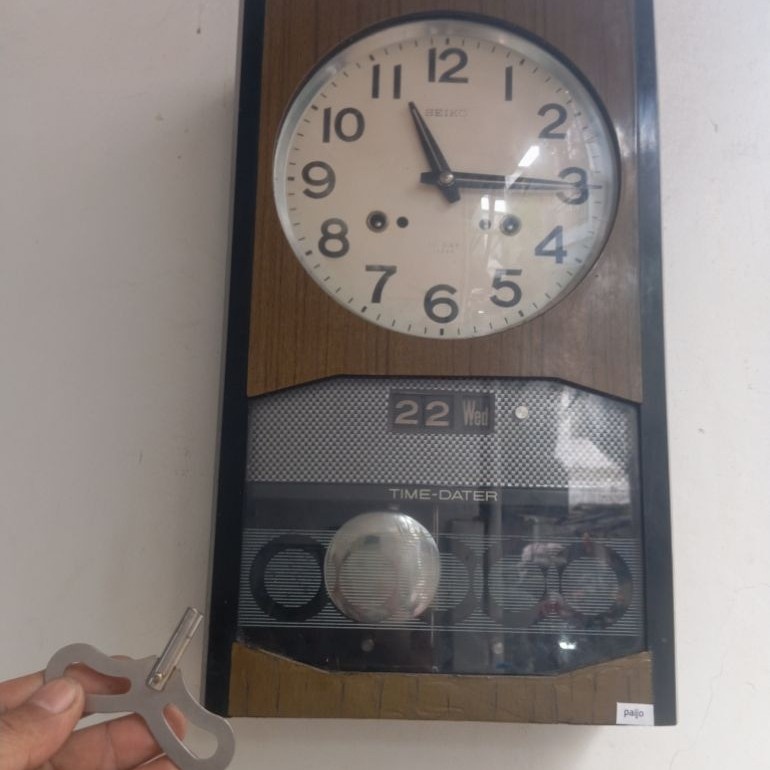 jam dinding Seiko jadul bandul