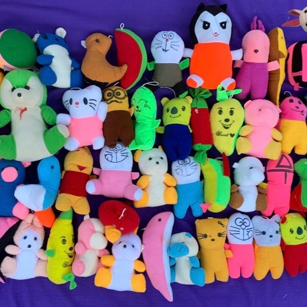 PL Boneka Isian Mesin Capit Lucu 1/2 Ball Isi 53 Pcs Mix Berbagai Karakter dan Ukuran Besar Kecil Du