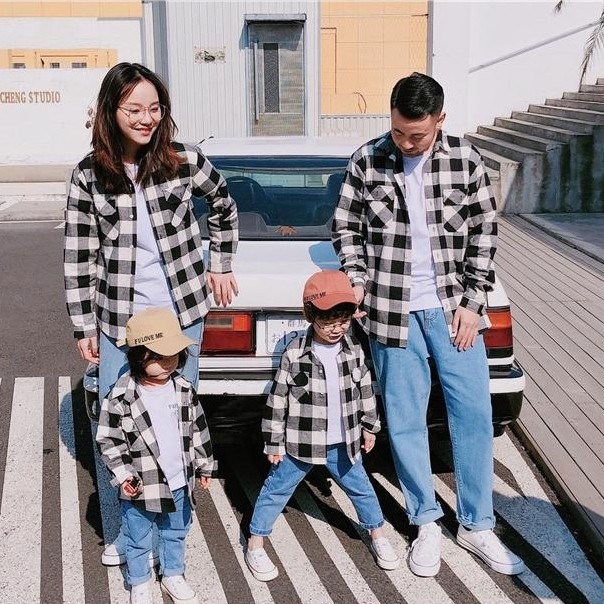 new product the familly couple flannel kotak lengan panjang kemeja kotak kotak keluarga baju couple 
