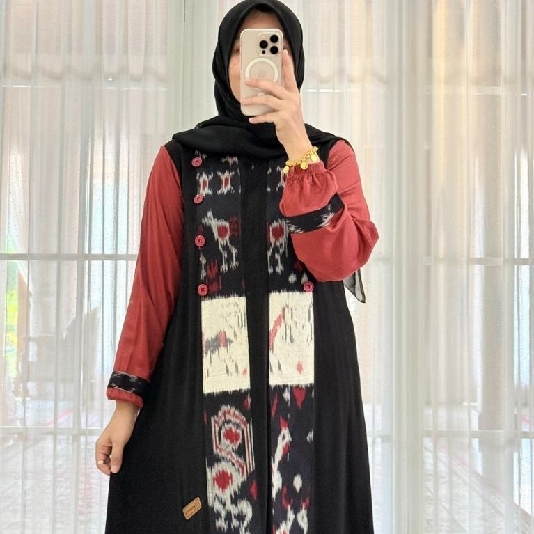 Busana muslimah Dress Troso Hitam-Pink by Nadheefa