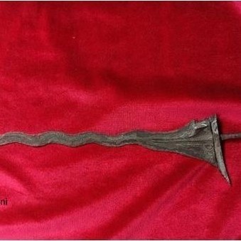 KERIS SENGKELAT JAMINAN SEPUH MAJAPAHIT MURAH bukan kabudan pengging paling lengkap