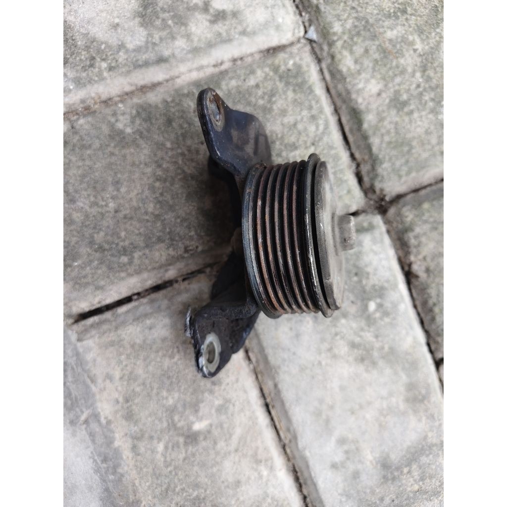 PULLEY TENSIONER ALTERNATOR DINAMO AMPERE GRAN GRAND MAX RUSH TERIOS AVANZA 15