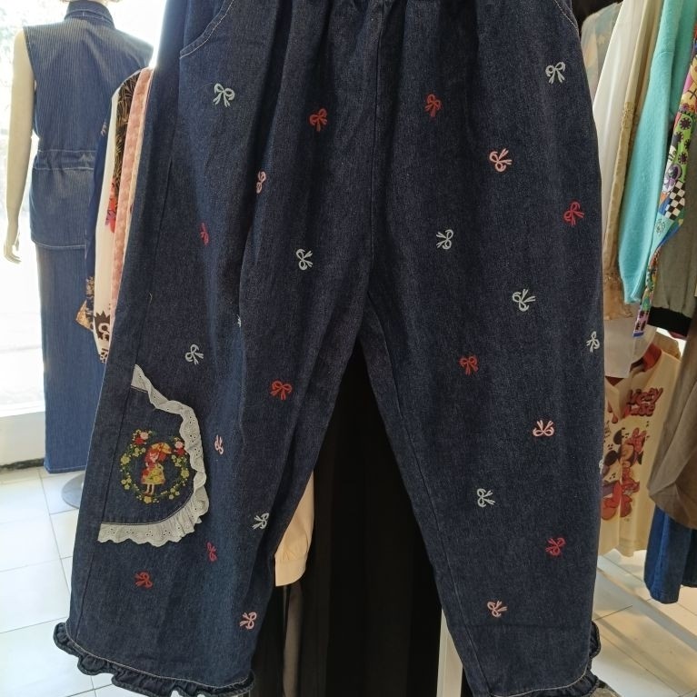 CELANA VINTAGE LADYSHOP
