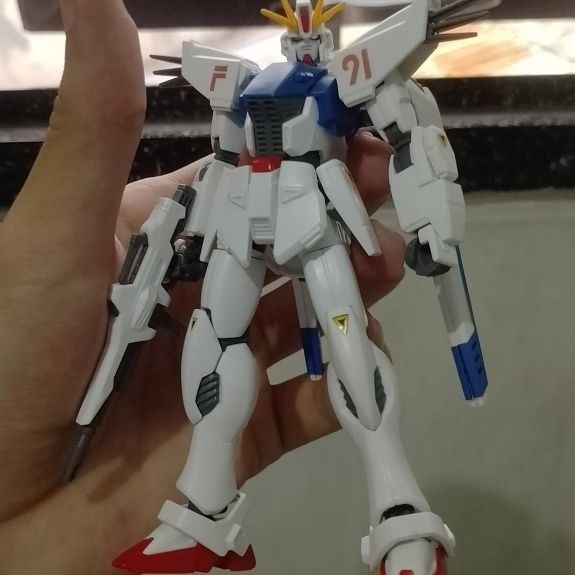 HG F91 Gundam Bandai