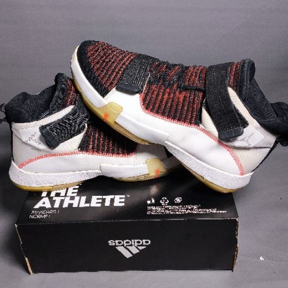 Sepatu Basket casual sneakers Jordan Supreme second bekas
