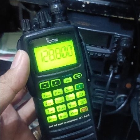 ICOM IC A24
