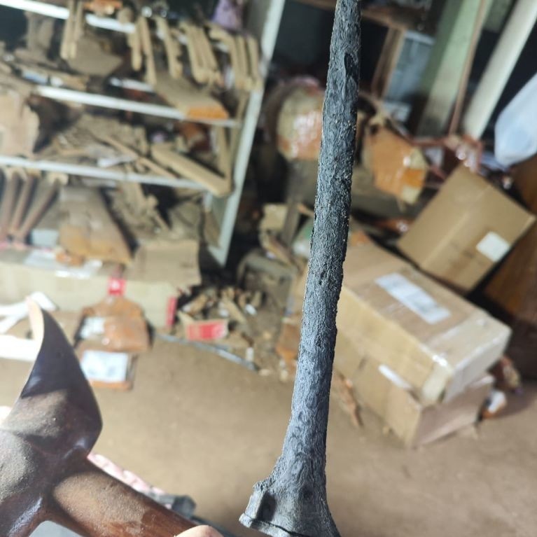 Keris Lurus Sepuh Kuno Warangka Ladrang Surakarta Solo Bilah Berserat Koleksi Tosan Aji Asli Dusun