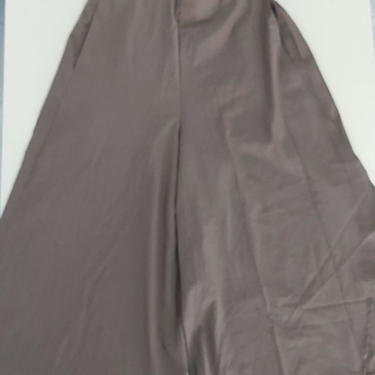 CELANA KULOT WANITA KEKINIAN COKLAT TUA PRELOVED