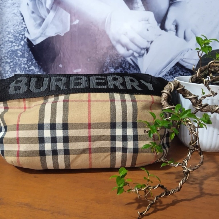 pesanan wb Burberry