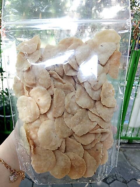 KERIPIK/CAMILAN PEMPEK KERING BAWEAN