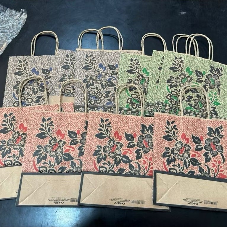 PAPER BAG MOTIF BATIK