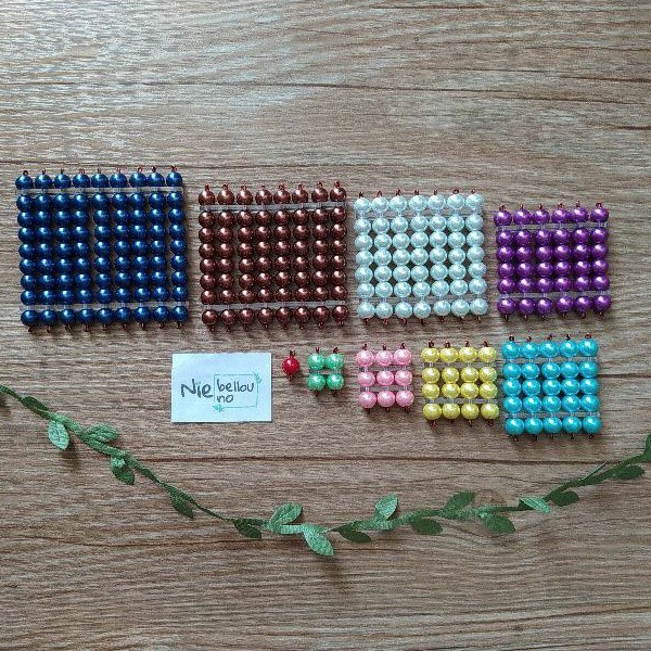 ARUMBINA Montessori Math Beads Square 1-9