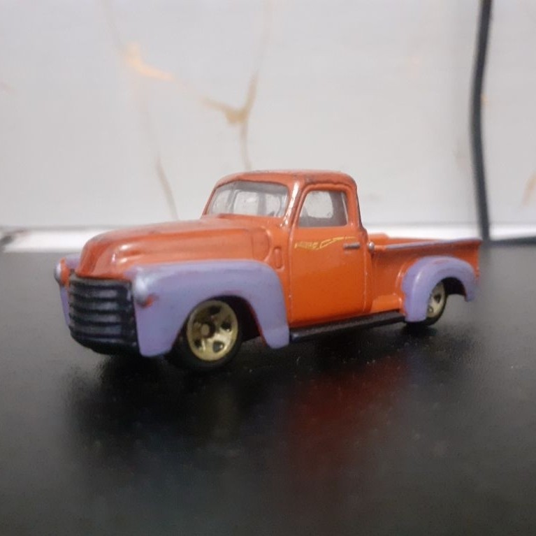 hotwheels 52' chevy TM GM