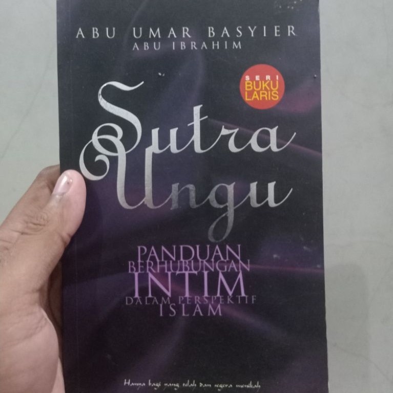 BUKU SUTRA UNGU