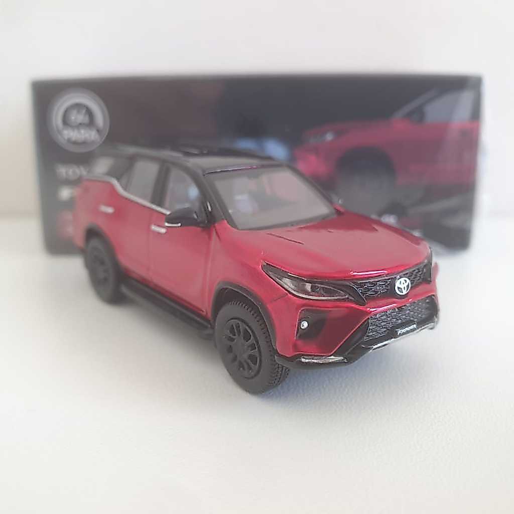 Para64 2023 Toyota Fortuner 1/64 (Emotional Red, Black, Merah, Hitam, RHD, Cumi Darat, Paragon Model
