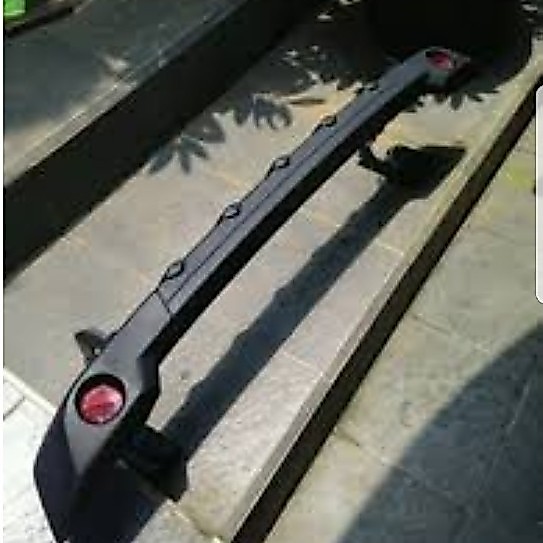 Pengaman Bemper Belakang Avanza 2004-2011