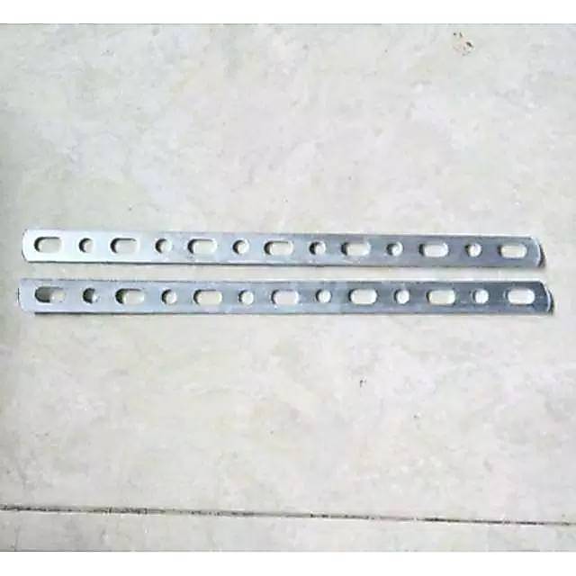 Plat Bracket Lubang / Plat bolong 30cm