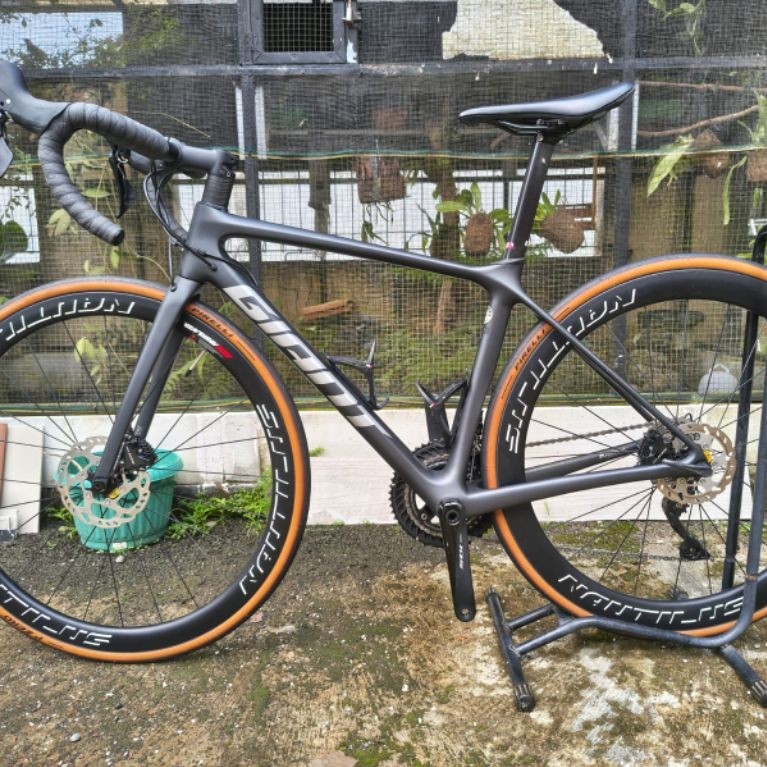 GIANT TCR ADVANCED CARBON SIZE XS