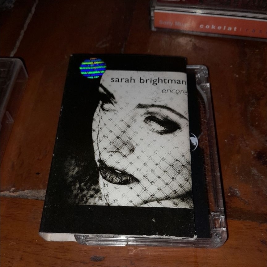 Kaset pita Sarah brightman