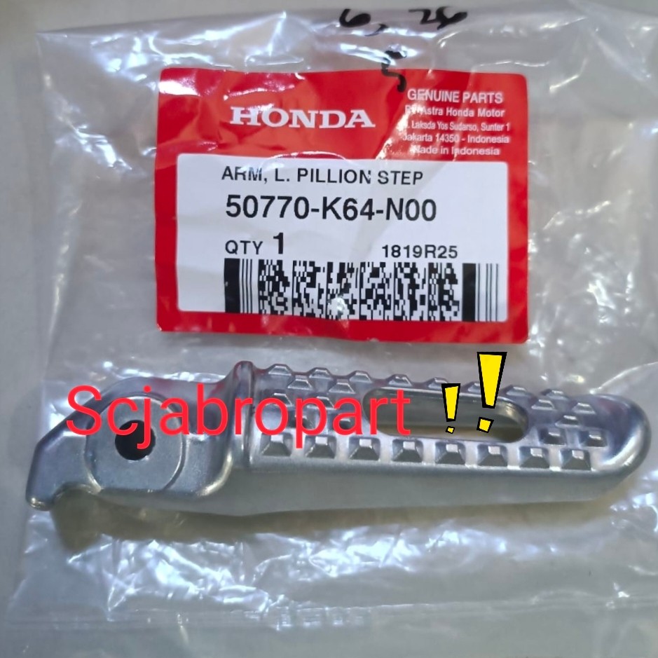 50770 K64 N00....ARM, L. PILLION STEP HONDA CBR250RR K64 (Model tahun 2016 – sekarang)...ORI AHM!!!!