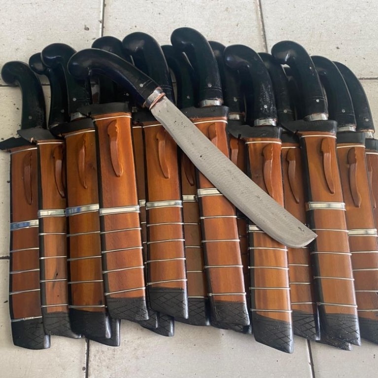 Golok Kebun Baja Per Tajam Kuat Kayu Mahoni