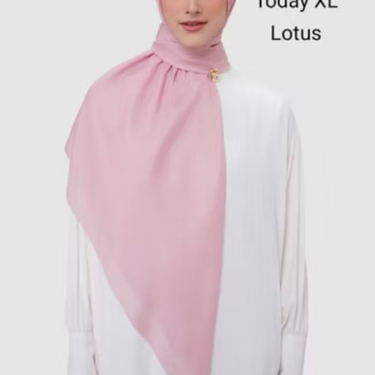 New Todays Buttonscarves size XL Syari Lotus