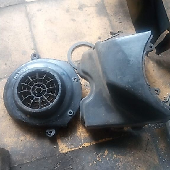 cover mesin set suzuki spin