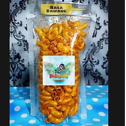 makaroni pedas / cemilan pedas / camilan / snack kiloan / snack pedas / makanan ringan / macaroni /d
