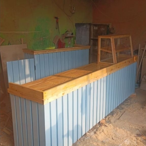 Meja bar etalase dari kayu jati Belanda , silahkan baca deskripsi dahulu