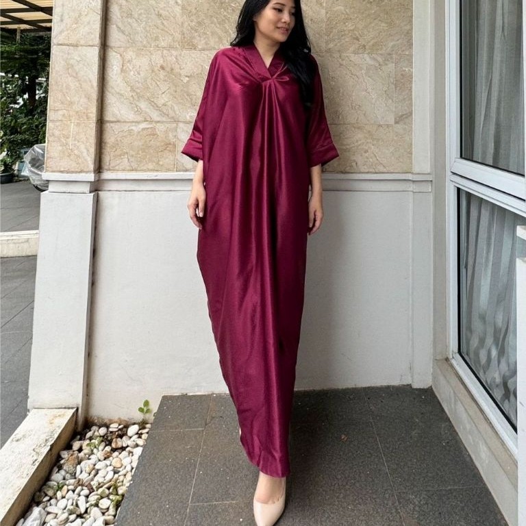 Kaftan satin polos / gamis kaftan kondangan / baju kaftan inner lengan kelelawar / fashion muslim wa