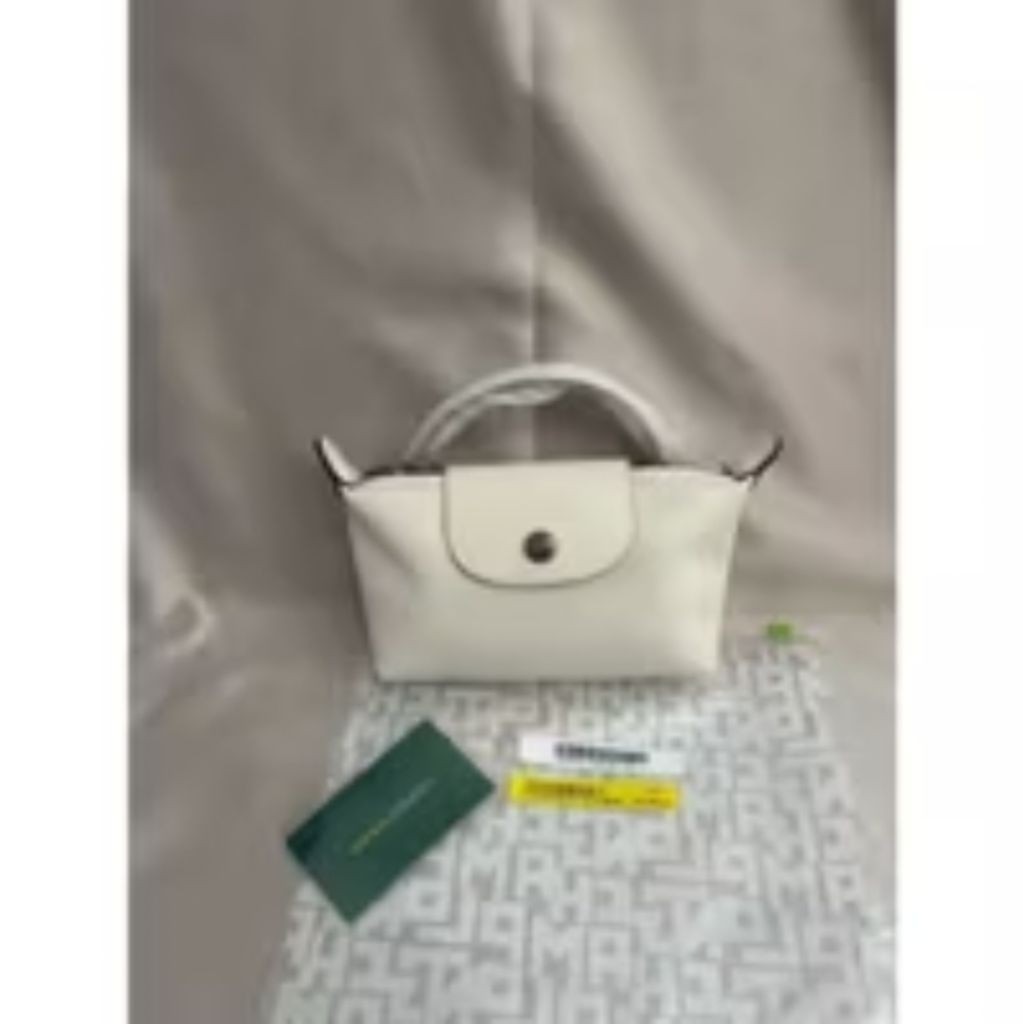tas selempang cuir kecil putih