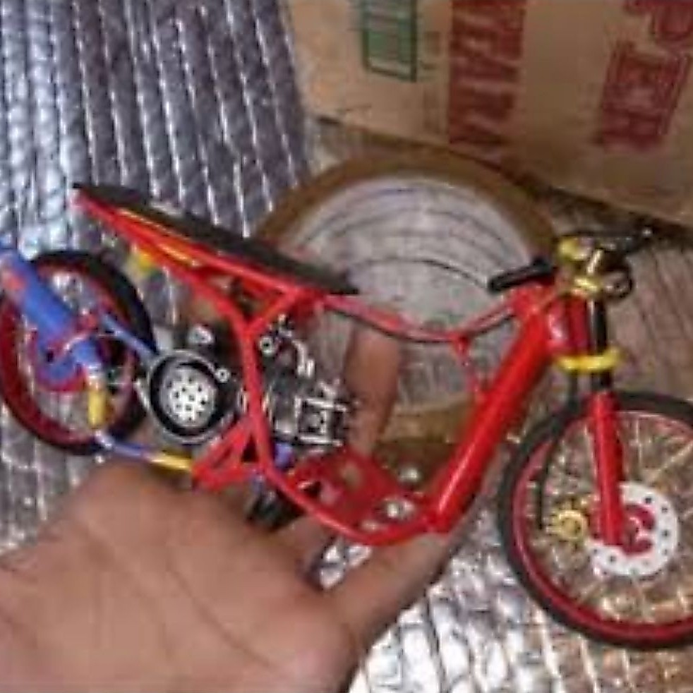 miniatur motor drag Yamaha Mio sporty bisa di gas dengan USB charger