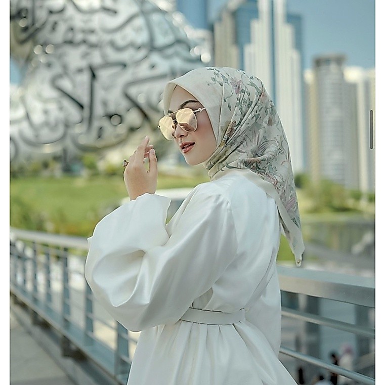 Buttonscarves Dubai Series New and Preloved