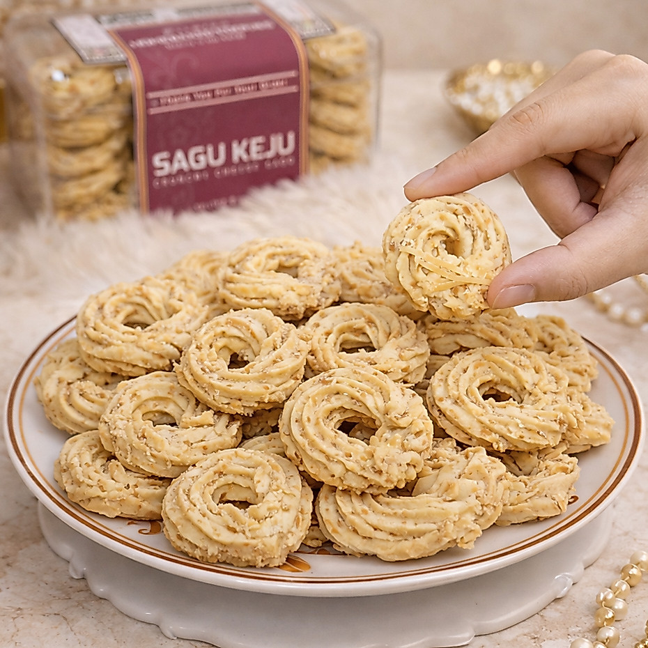 SAGU KEJU Premium Triple Cheese Edam Parmesan Cheddar Butter Wisman | Spesial Kue Kering Lebaran | Kemasan Hardtop 350gr & Jar 750ml by RaMaChef