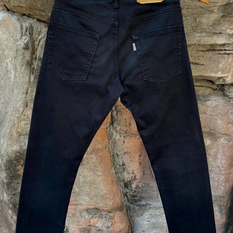 LEVI'S 511 Slim Fit Black Soft Jeans size 26 / Remaja