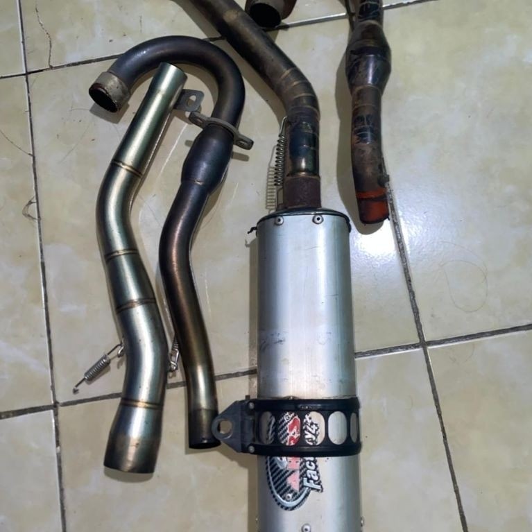 knalpot AHRS