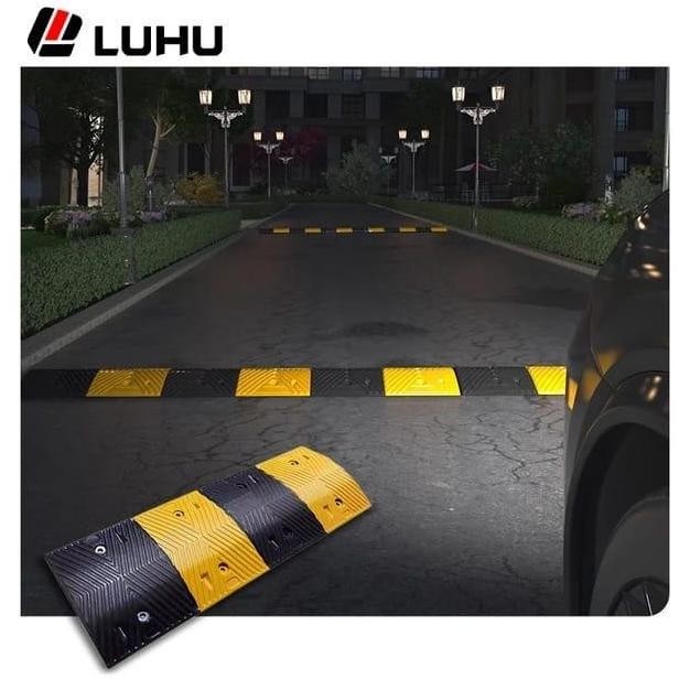SPEED BUMP RUBBER /POLISI TIDUR KARET 100CM TINGGI 5CM