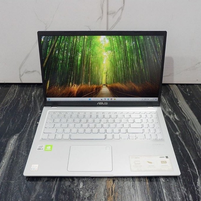 Asus Vivobook X415JP Core i3-1005G1 Nvidia GeForce MX330 Ram 4Gb SSD 256Gb