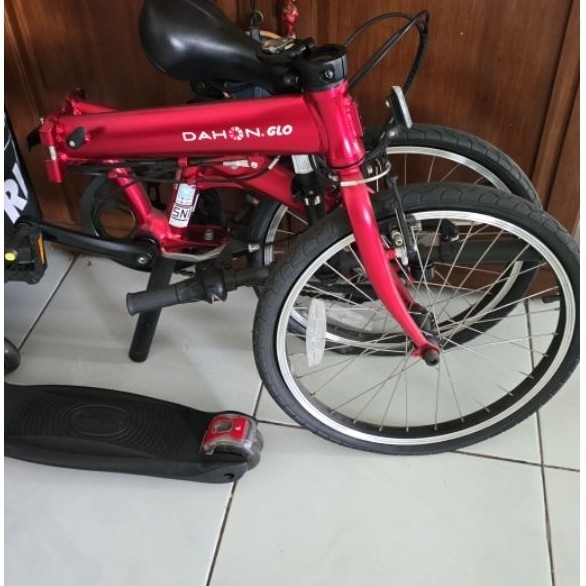 Sepeda merk Dahon type Vybe Glo warna merah Preloved