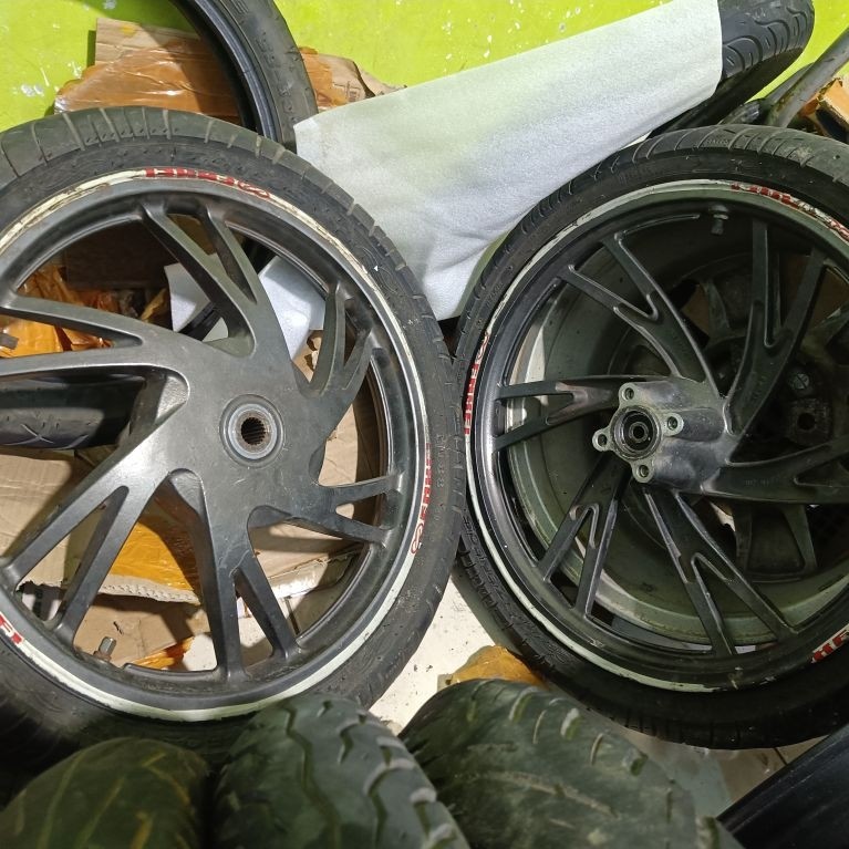VELEK/VELG SPIN125 SETT