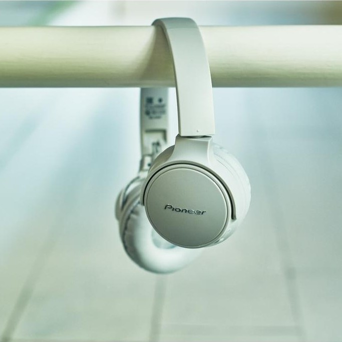 NEW PRODUCT Pioneer Bluetooth Headphone S3BT