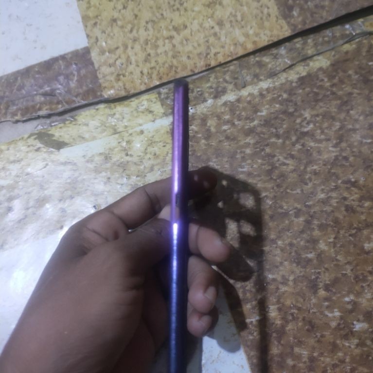 Bazel Oppo f9 minus seperti digambar