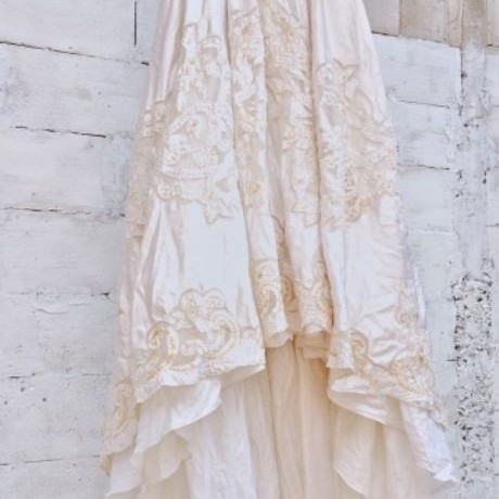 Gaun/Dress Wedding Putih Ala Noni Belanda Lengan Balon Bahan Bridal - Photoshoot - Prewed - Preweddi