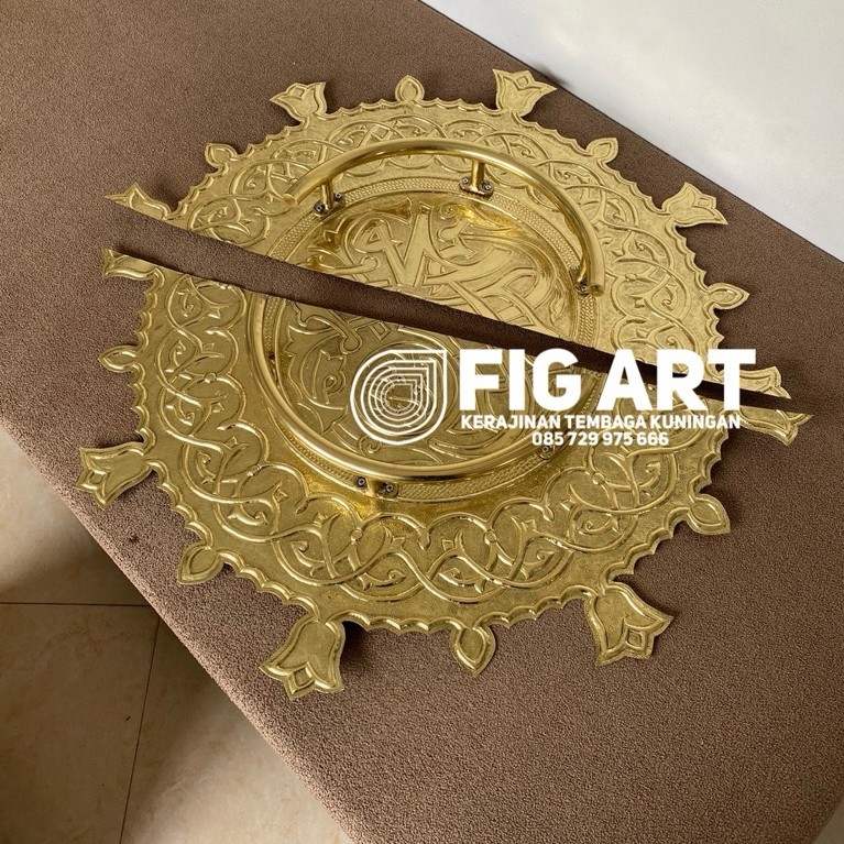 Hiasan Kuningan Pintu Nabawi