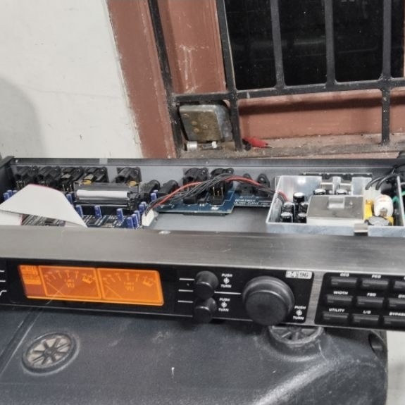 ultracurve deq2496 equalizer behringer