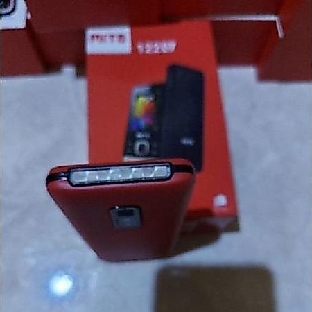 Mito 122Q 2,4 inch 4 slot sim card senter