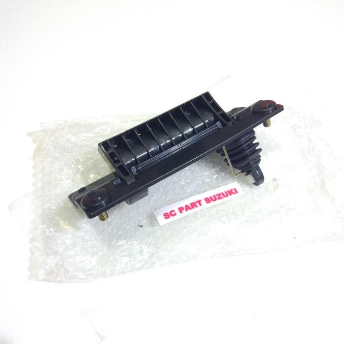 handle pintu bagasi belakang suzuki aerio kw
