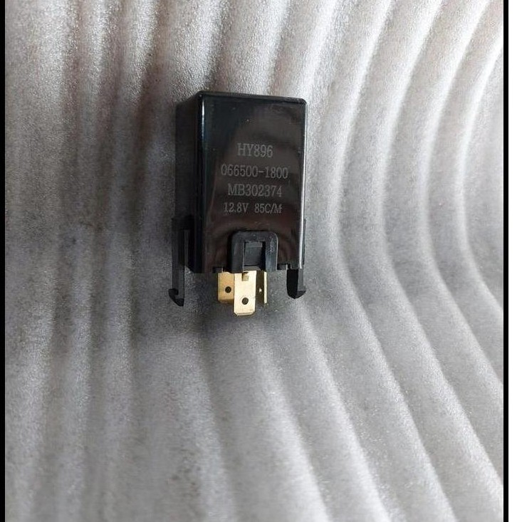 HOT DEAL FLASHER RETENG MOBIL L300 
