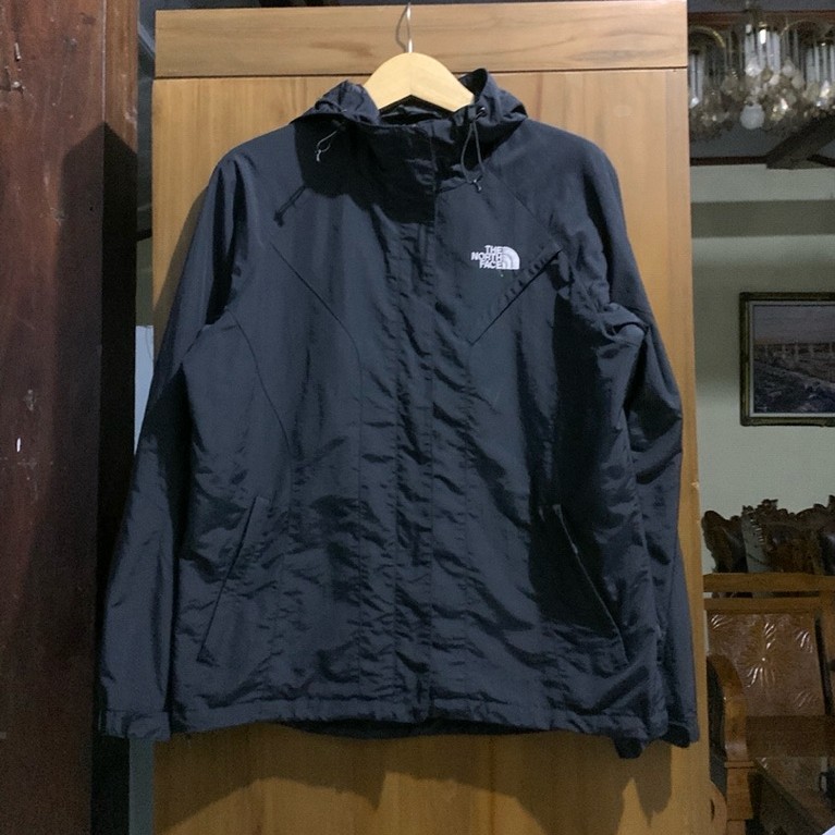 the North Face mp3 saku dada 95