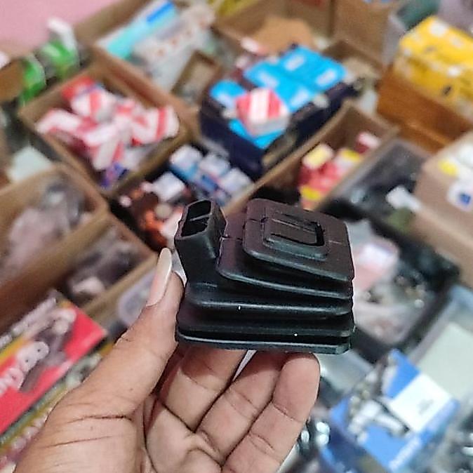 Ready karet boot garpu perseneling toyota starlet 1e 2e